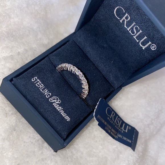 Crislu size 7 Ring NWT eternity band - Picture 4 of 7